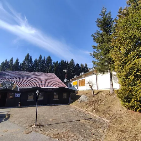 2-zimmer Wohnung, Pools, Sauna Und Balkon