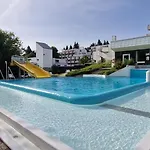 2-zimmer Wohnung, Pools, Sauna Und Balkon דירה *