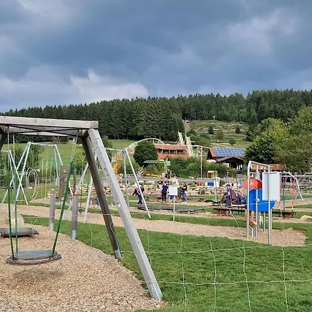 2-zimmer Wohnung, Pools, Sauna Und Balkon