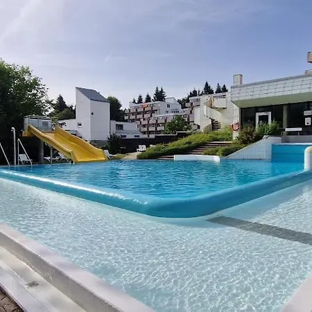 2-zimmer Wohnung, Pools, Sauna Und Balkon شقة *