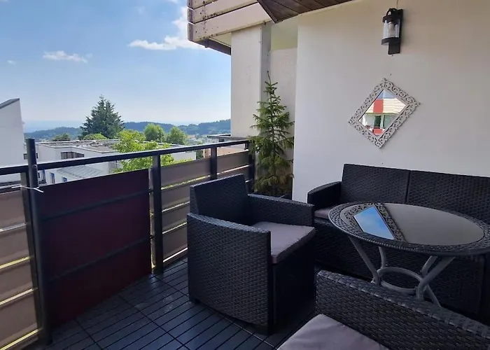 2-zimmer Wohnung, Pools, Sauna Und Balkon Apartmán