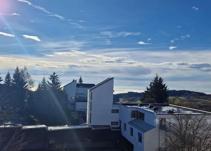 2-zimmer Wohnung, Pools, Sauna Und Balkon *