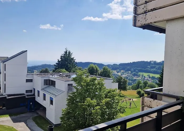 2-zimmer Wohnung, Pools, Sauna Und Balkon Apartmán