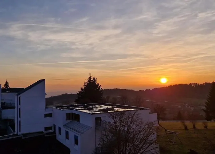 Apartmán 2-zimmer Wohnung, Pools, Sauna Und Balkon